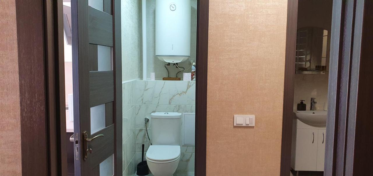 Квартира " A Quiet Place" Apartment Kamianets-Podilskyi Exterior photo